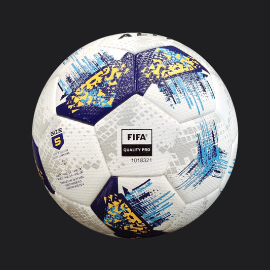 Altura Prestige fotboll närbild – koreanskt PU-material för lyxig känsla och precision