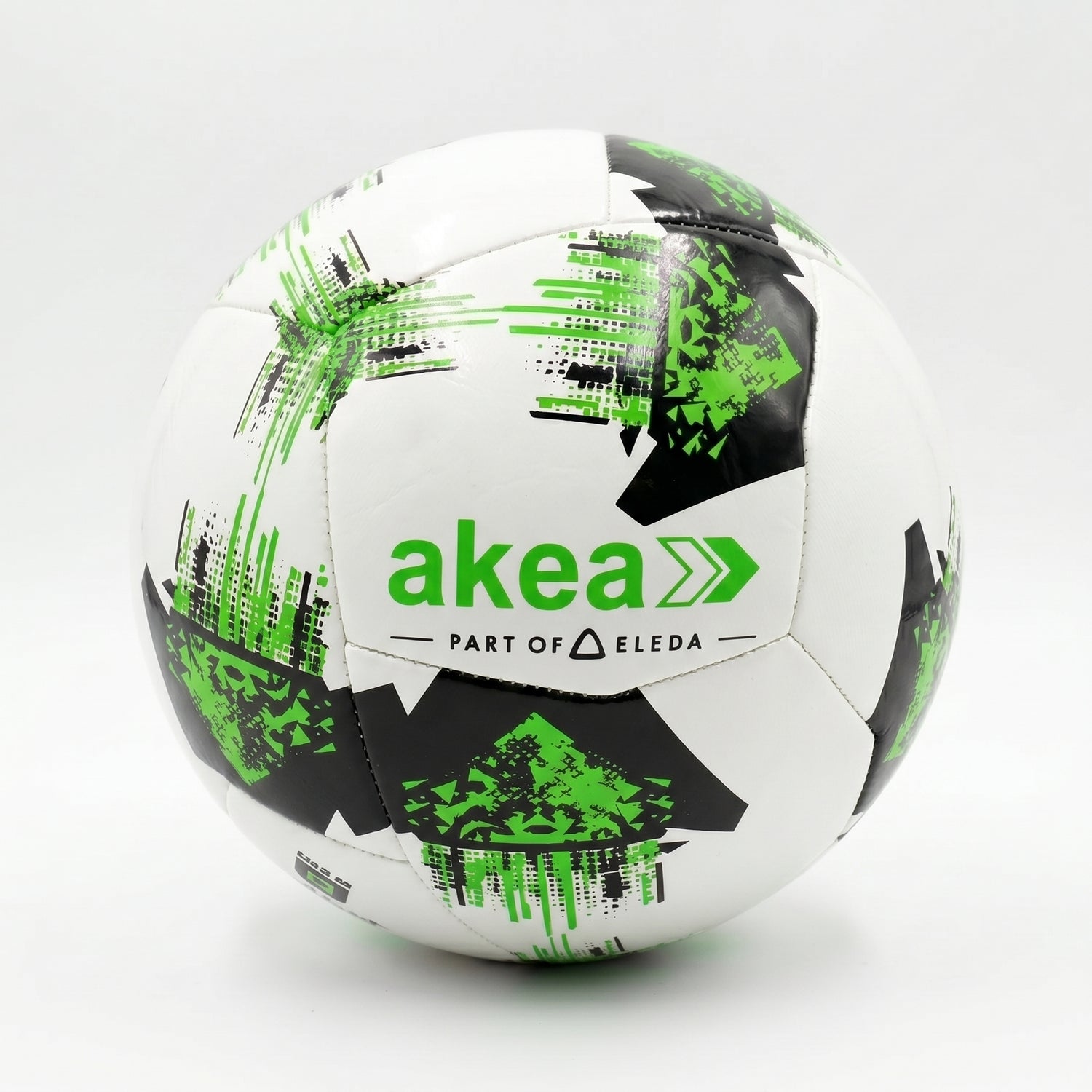 Er logga. Er färg. Er boll.
Vi erbjuder klubbanpassning på utvalda modeller – tryck er logotyp direkt på bollen och matcha era lagets färger. Perfekt för föreningar som vill stärka sin identitet på plan och synas i matchen.